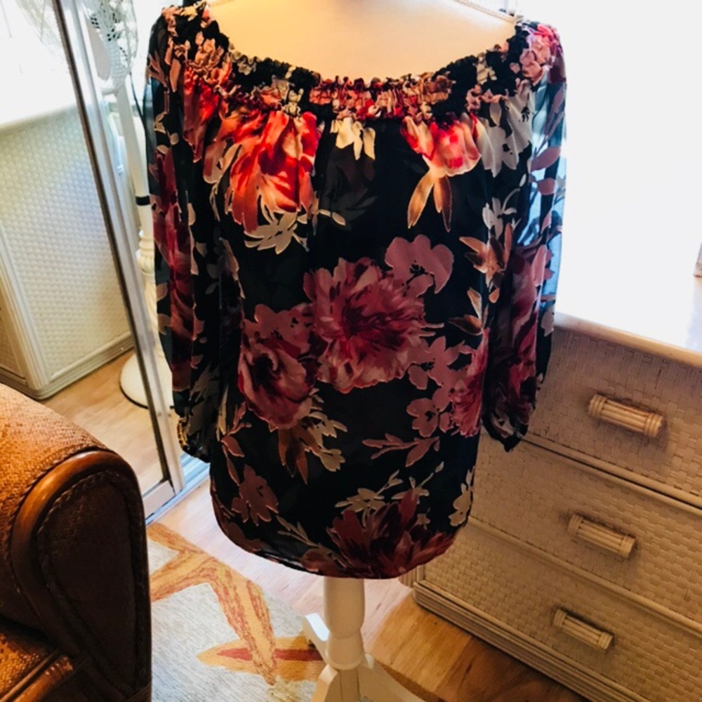 White House Black Market Blouse